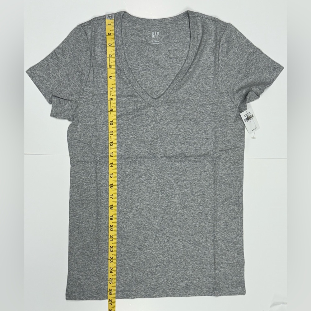 NWT GAP Modern Tee | L | V-Neck | Gray - Picture 7 of 7